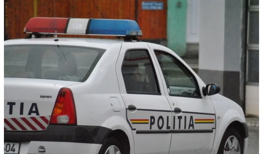 Pieton lovit de maşină în judeţul Maramureş. Şoferul a fugit de la locul accidentului, însă s-a întors pentru a bate victima