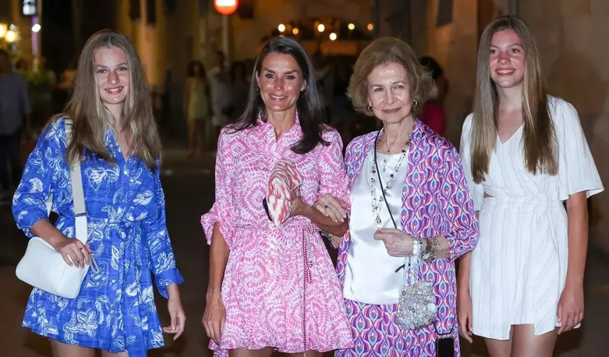 Regina Letizia a Spaniei a făcut furori într-o rochie Zara. Cât costă ţinuta soției regelui Felipe