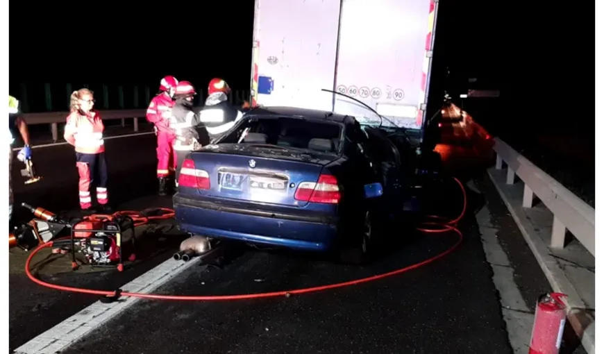 Accident îngrozitor pe autostrada A4. O persoană a murit după ce un BMW a intrat sub un TIR