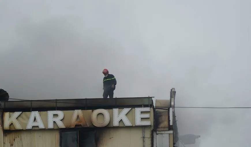 Incendiu devastator într-un bar karaoke. 13 petrecăreţi au murit mistuiţi de flăcări, zeci au suferit arsuri grave