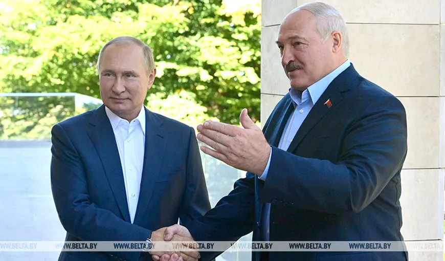 Lukaşenko îl linişteşte pe Putin în legătură cu fuga masivă a rezerviştilor din Rusia. „Au fugit 30-50.000. Lasă-i să fugă, nu erau oameni pe care să te bazezi!”