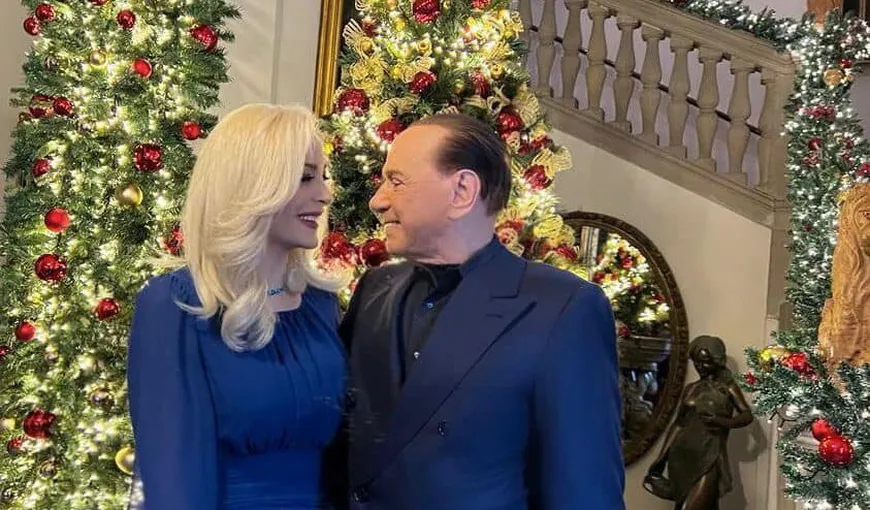 La 86 de ani, Silvio Berlusconi şi-a băgat în parlament iubita cu 54 de ani mai tânără. Cine este Marta Fascina, tânăra care şi-a tatuat pe deget iniţialele lui Il Cavaliere