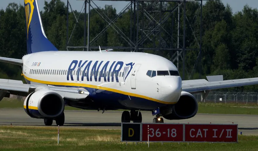 Ryanair anulează peste 400 zboruri din cauza grevei controlorilor de trafic aerian din Franţa
