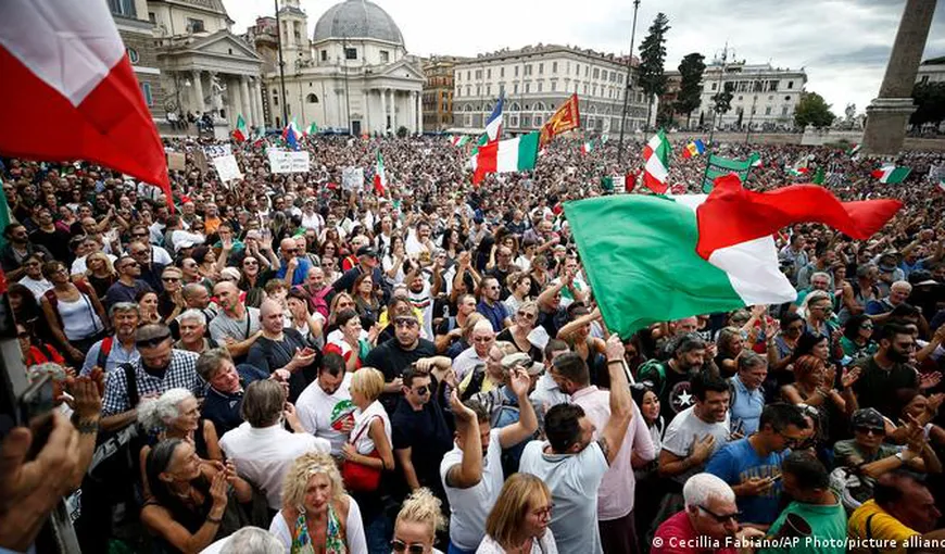 Sute de italieni protestează din cauza costurilor tot mai mari la facturi: „Nu mai plătim!”