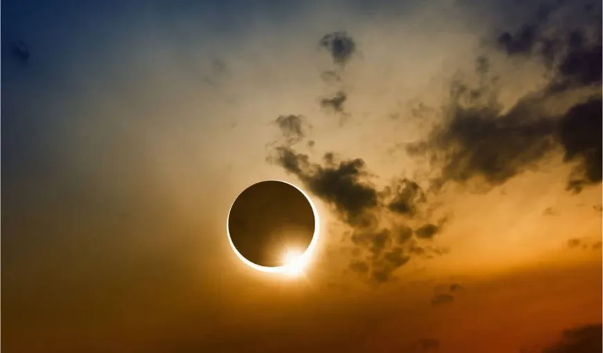 Eclipsă de Soare, vizibilă în România pe 25 octombrie 2022. „Nu vă uitați fără filtre speciale!”