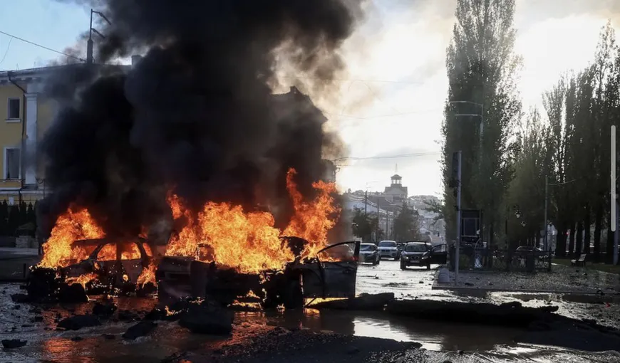 Război extins în Ucraina. Rusia atacă din mai multe direcţii, ofensivă năprasnică, sirenele de război sună neîncetat