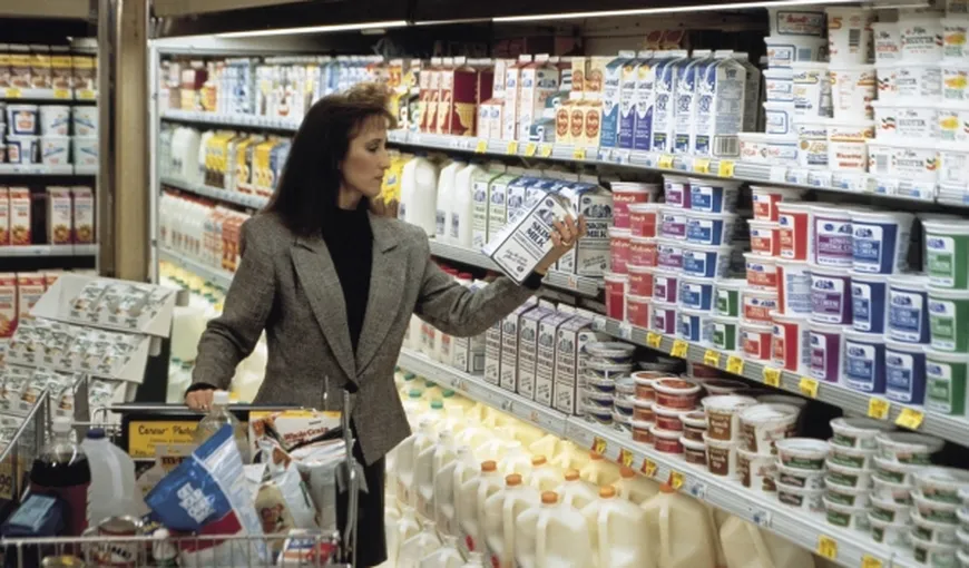 Laptele şi produsele lactate se vor regăsi obligatoriu pe rafturi separate de alte alimente în magazine. Se înființează Observatorul Laptelui. Parlamentul a adoptat legea