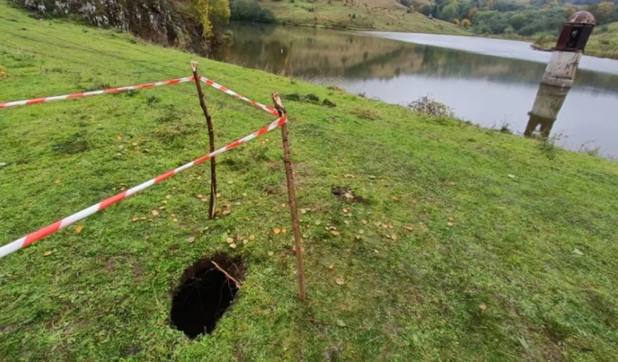 Pericol major la Roşia Montană după apariţia unei fisuri în barajul lacului Tăul Mare