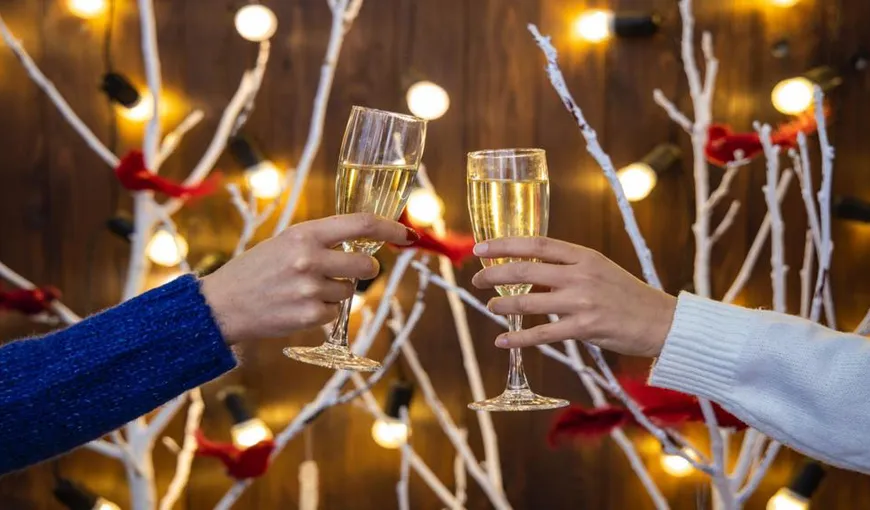 Un cadou din care lipseşte sticla de şampanie este un cadou incomplet – de ce să oferi o astfel de băutură?