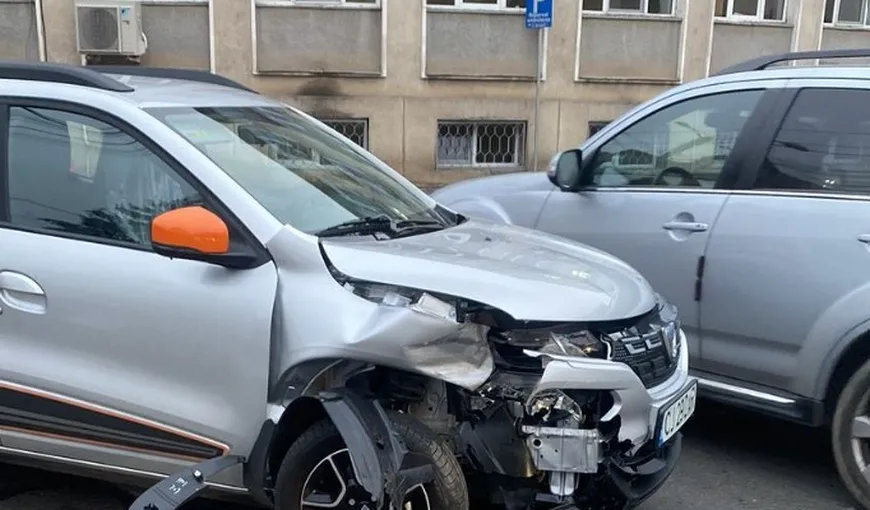 Merită să repari o Dacia Spring în urma unui accident? Ce spune un șofer: „Daună totală și vinde-o la piese”