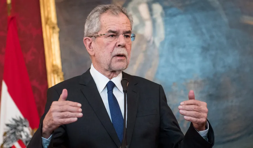 Presa austriacă: „Supermarketurile scot produse Red Bull și Pfanner de pe rafturi”. Preşedintele Austriei îşi critică guvernul