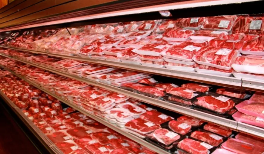 Carne cu nitriţi în magazine. Riscul de a duce la cancer este „clar”, susţin cercetătorii. Studiu care a băgat panică în Europa