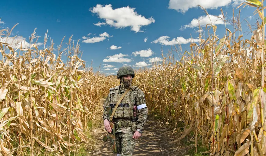 Militarii ruși mor de foame pe frontul din Ucraina. „Sunt abandonați și lăsați de izbeliște. Gătesc porumb pe care l-au găsit pe câmp!”