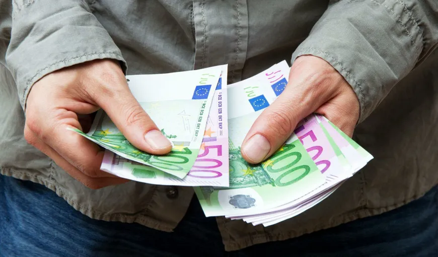 Salarii mai mari de 1.000 de euro net pe lună în 2023. Unde se dau aceşti bani!