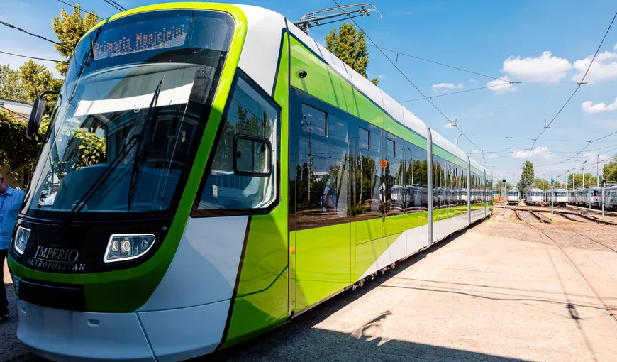 Tramvaiele Astra vor intra în circulaţie în Bucureşti. Cât a plătit Primăria Capitalei pe ele