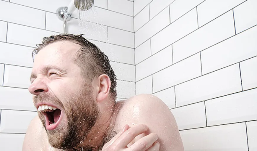 Ce schimbări au loc în organism dacă faci un duș rece zilnic. Ce spun medicii despre acest obicei