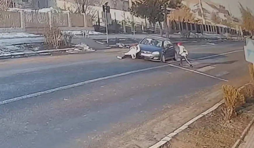 Elevă de 13 ani, spulberată de o mașină pe trecerea de pietoni, în Buzău. Șoferul are 83 de ani