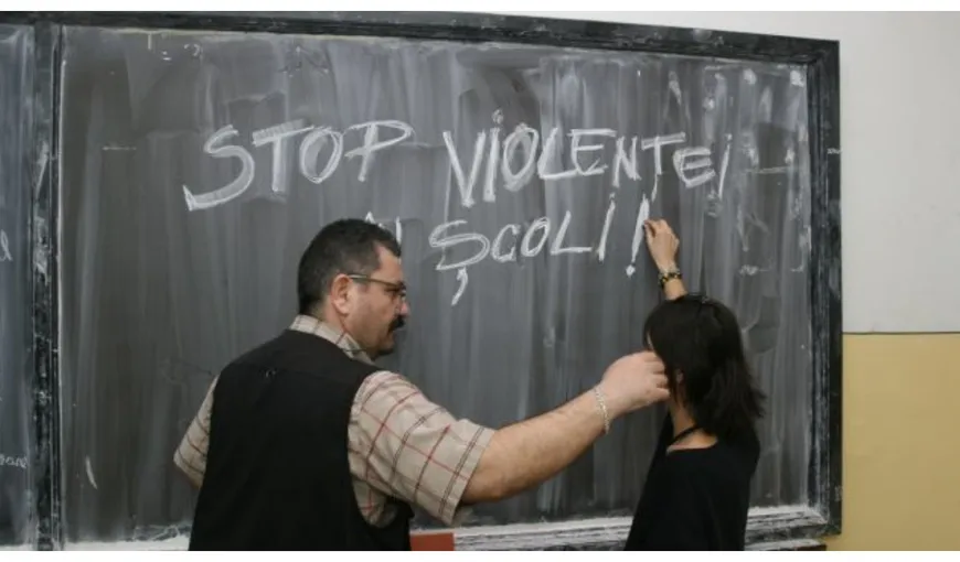 Ce se întâmplă cu profesorii cercetaţi pentru violenţă împotriva elevilor. Anunț de ultimă oră de la Ministerul Educației