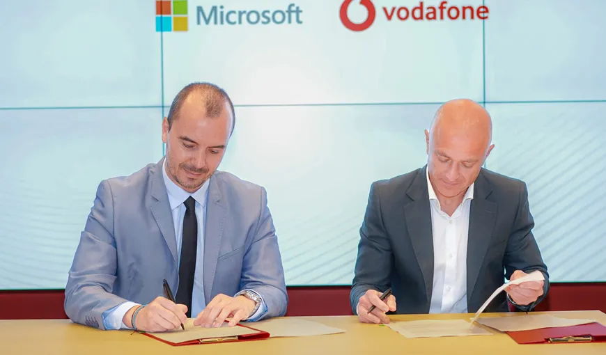 Vodafone și Microsoft își unesc forțele pentru a accelera digitalizarea sectoarelor public și privat din România