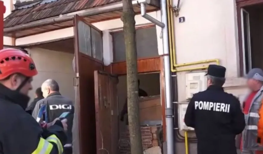 Doi bătrâni au fost găsiți morți în casă, în Târgu Mureș. Pompierii ajunși la fața locului au simțit un miros înțepător