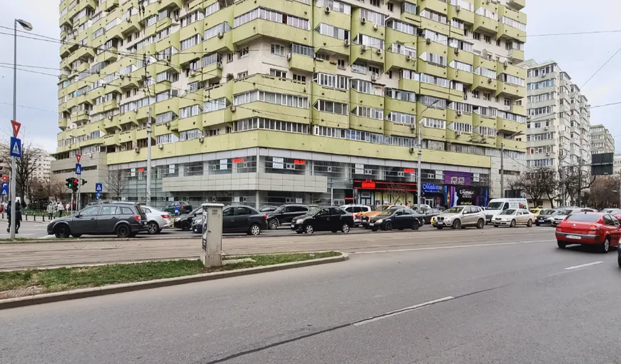 O femeie din București s-a sinucis aruncându-se de la etajul 12 în zona Pantelimon