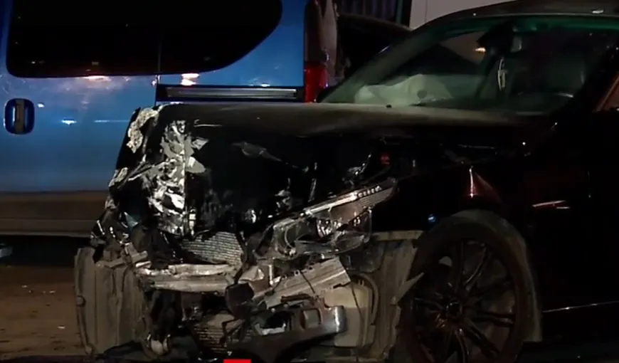 Un șofer de BMW a făcut praf două mașini și a rănit un alt șofer, într-o cursă nebună prin Pantelimon