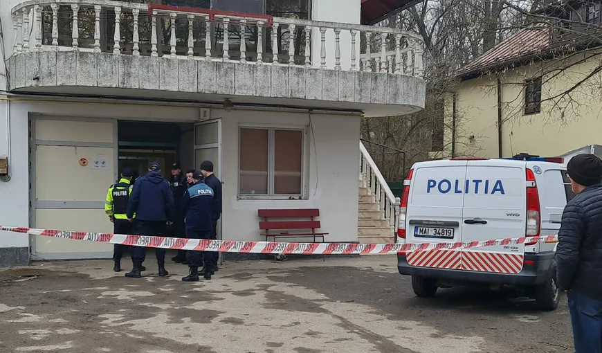 Bărbat găsit mort în casă, la Pitești. A fost ucis fără milă cu 10 lovituri de cuțit. Principalul suspect este chiar de fiul său, de 16 ani