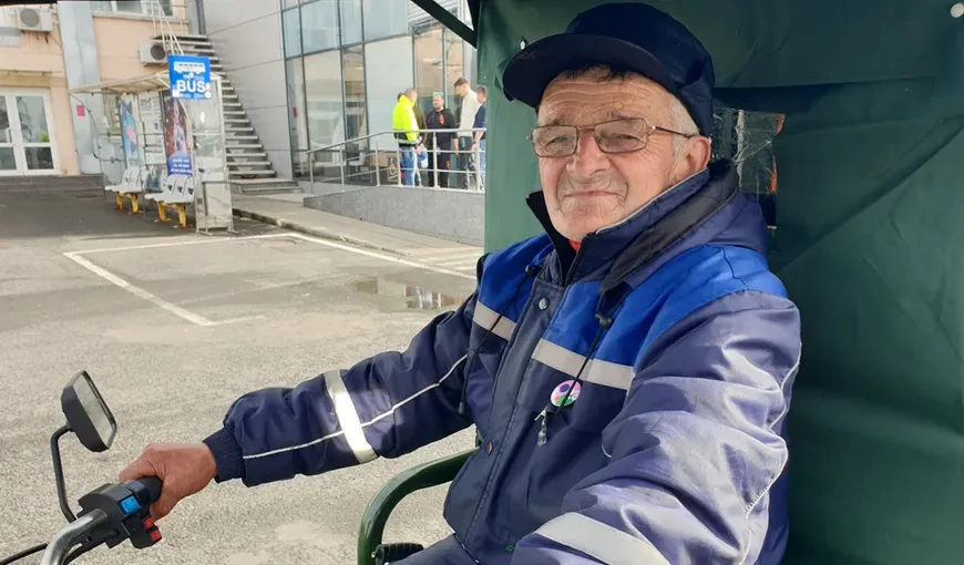 Moș Toma are 70 de ani și este cel mai vârstnic angajat al Aeroportului Timișoara: „La alții le e greu, la tineret îi e greu la mizerie …”