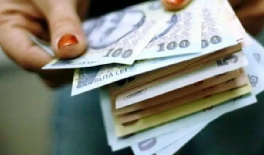 Salariul minim pe economie ar putea ajunge la 3.800 de lei. Ce se va întâmpla cu taxele românilor și care sunt previziunile economiștilor