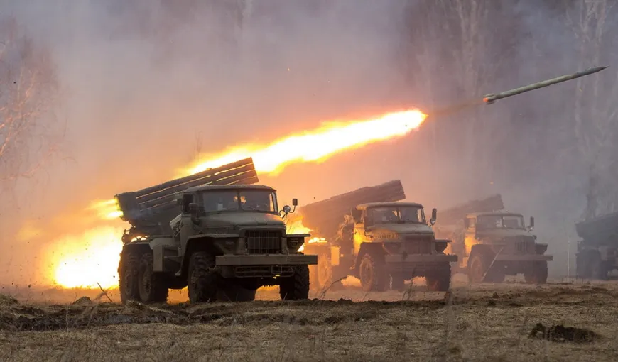 Rusia îşi continuă demonstraţiile de forţă. Armata lui Putin lansează 40 de rachete simultan într-un video de propagandă