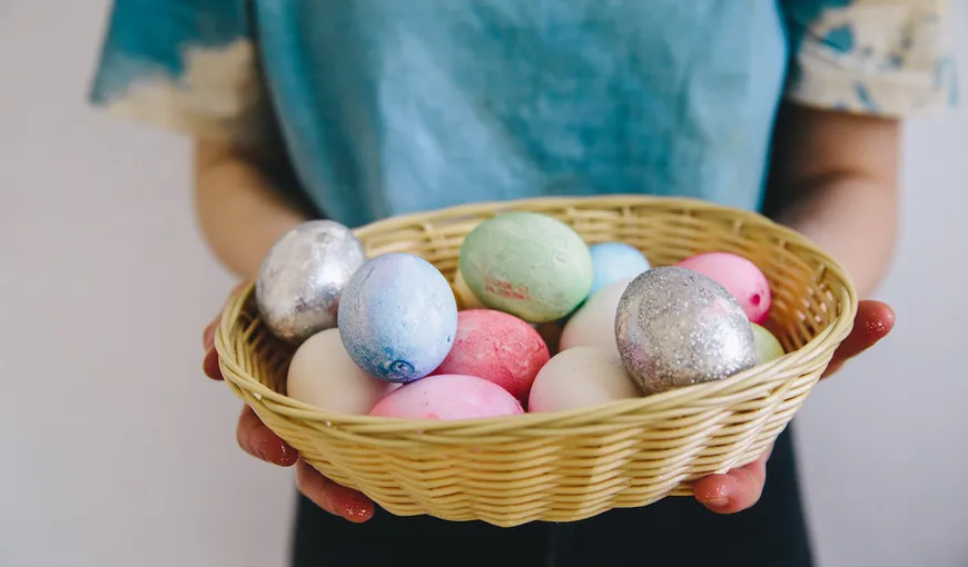 Cum poți să decojești ouăle de Paște mai ușor. Trucul secret de care ar trebui să știe oricine