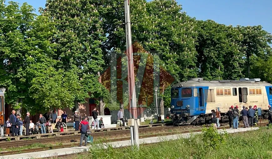 Locomotiva unui tren a luat foc în Iași. Circa 200 de călători au fost evacuați