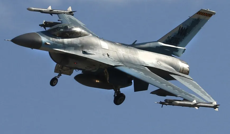 SUA trimit mai multe avioane F-16 în România după ce bucăţi de dronă rusească au căzut la Tulcea