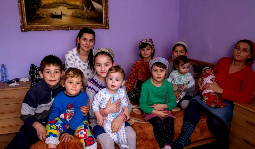 Femeia cu cei mai mulți copii din România. La doar 44 de ani are 10 fete și 10 băieți și nu are de gând să se oprească