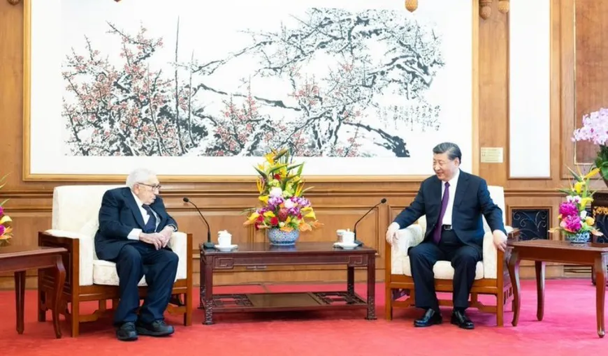 VIDEO: La 100 de ani, Henry Kissinger s-a întâlnit cu Xi Jinping, președintele Chinei: „Un bun prieten!”