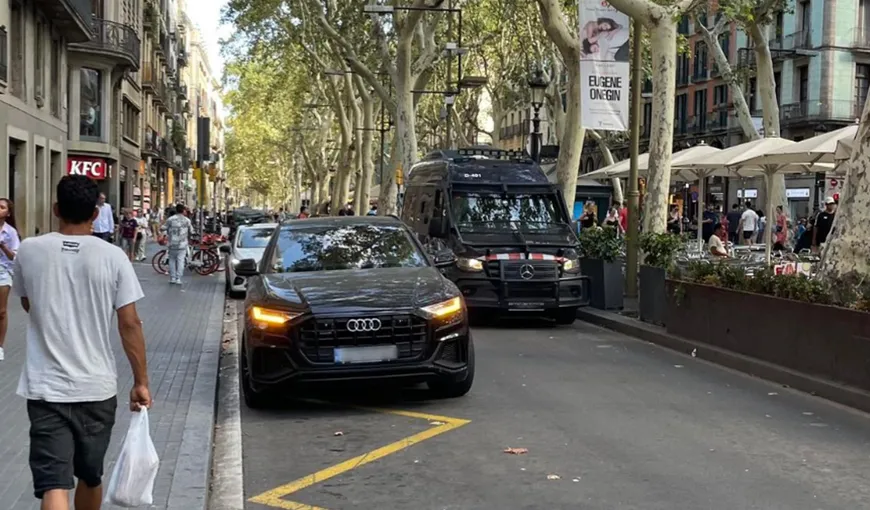 Audi cu apucături de BMW, parcat de un român pe o cunoscută arteră turistică din Barcelona: „A venit pă Spania să facă valuri”. Poliția și-a făcut imediat treaba