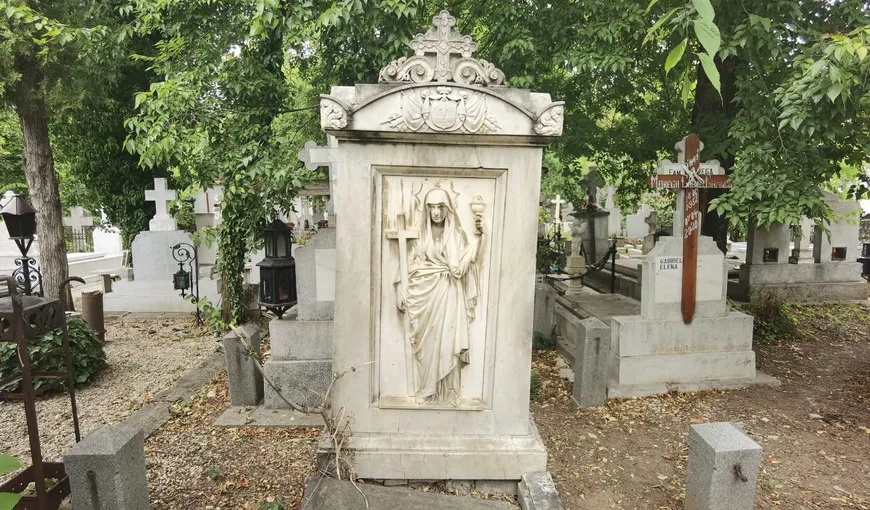 Monument funerar realizat de un mare sculptor italian, descoperit în Cimitirul Bellu: „Se ține în două cărămizi”