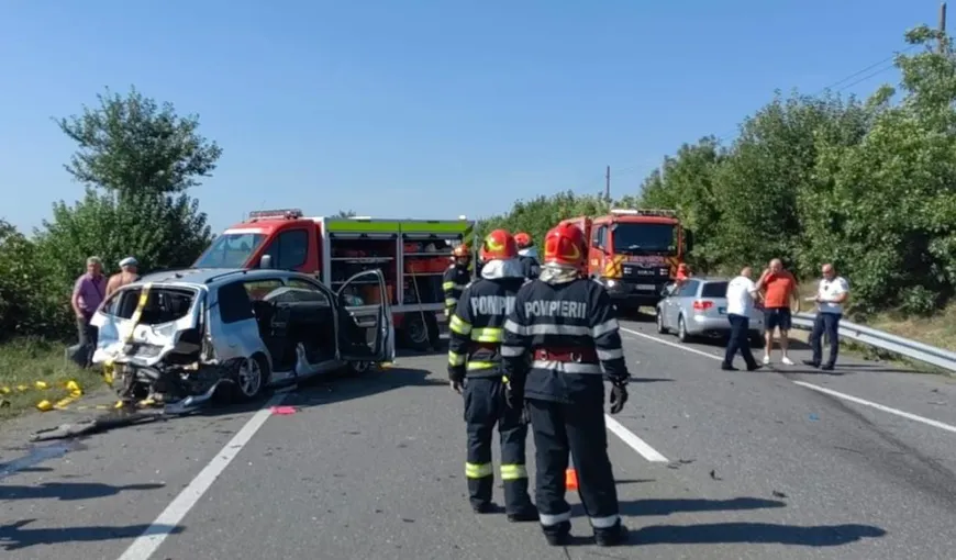 Carambol cu trei maşini în Iaşi. Trei persoane sunt rănite în accident