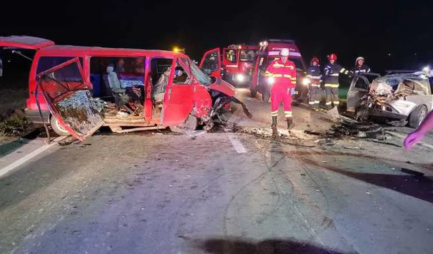 Accident îngrozitor pe DN 13, în Brașov. Un autoturism și un microbuz s-au ciocnit, sunt șapte victime