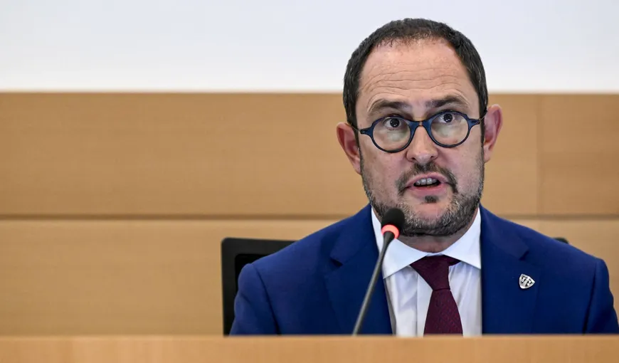 Scandalul „Pipigate” zguduie Bruxelles-ul. Ministrul belgian al Justiţiei, obligat să îşi ceară scuze după ce invitaţii săi au urinat pe o dubă a poliţiei