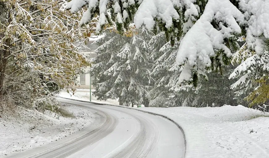 PROGNOZA METEO 22 NOIEMBRIE. Lapoviță, ninsori și polei la munte, ploi în restul țării