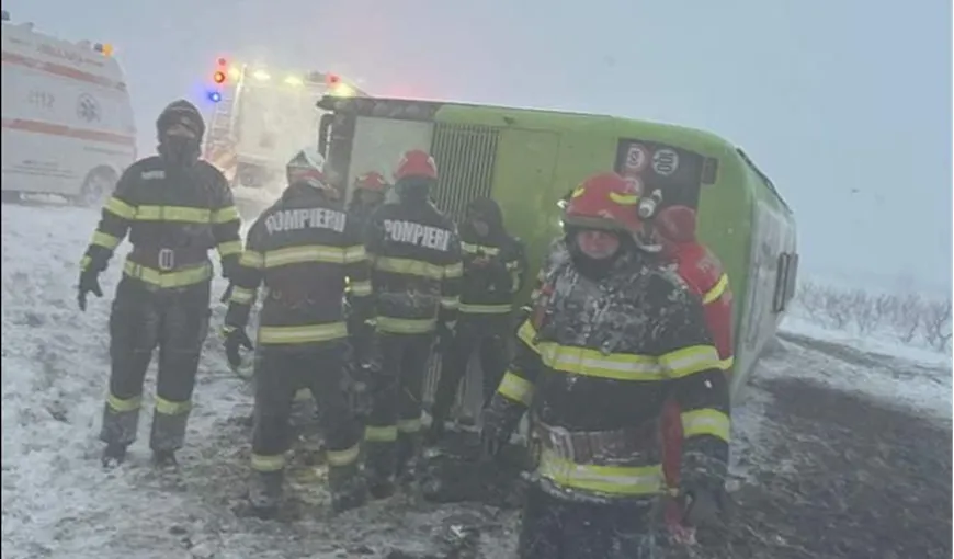Autocar cu 40 de pasageri, răsturnat în Ialomiţa. A fost activat Planul Roșu de intervenție