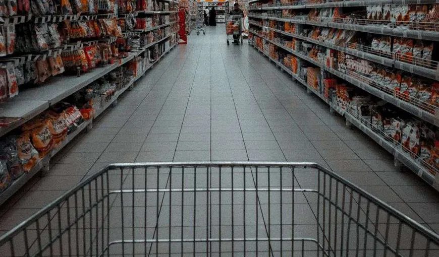 Românii care merg la cumpărături în supermarket-uri riscă să primească amendă. Anunțul făcut de autorități