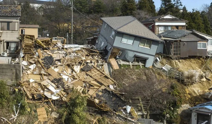 Cutremur devastator: 215 morţi şi 28 de dispăruţi la ultimul bilanţ