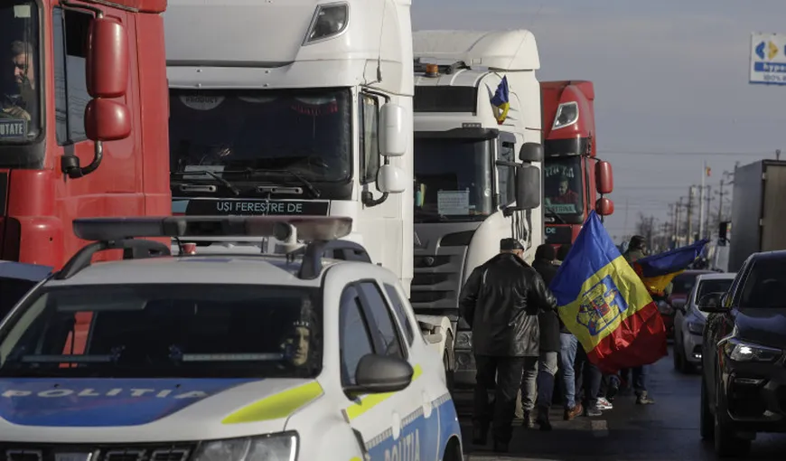 Europol reclamă „presiunile” la care sunt supuşi poliţiştii pentru a face „orice” ca să blocheze transportatorii și fermierii să ajungă la București: ”Ne-au pus politicienii să le blocăm accesul pe drumurile publice, să îi oprim ca nu cumva să ajungă în faţa Guvernului”