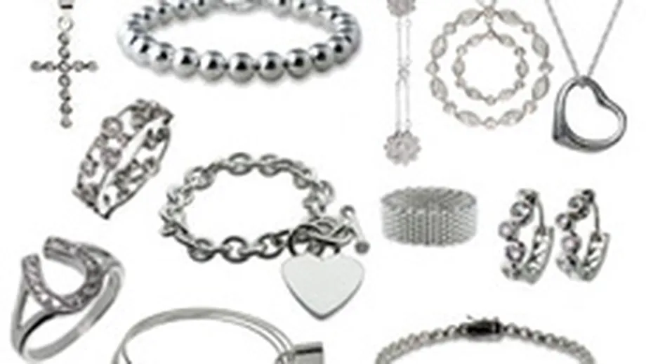 Profit trimestrial de 30 mil. $ din bijuterii pentru Tiffany
