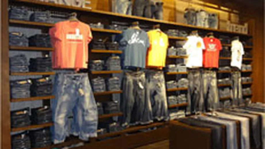 Colin's deschide primul magazin din afara Bucurestiului, in Palas Mall