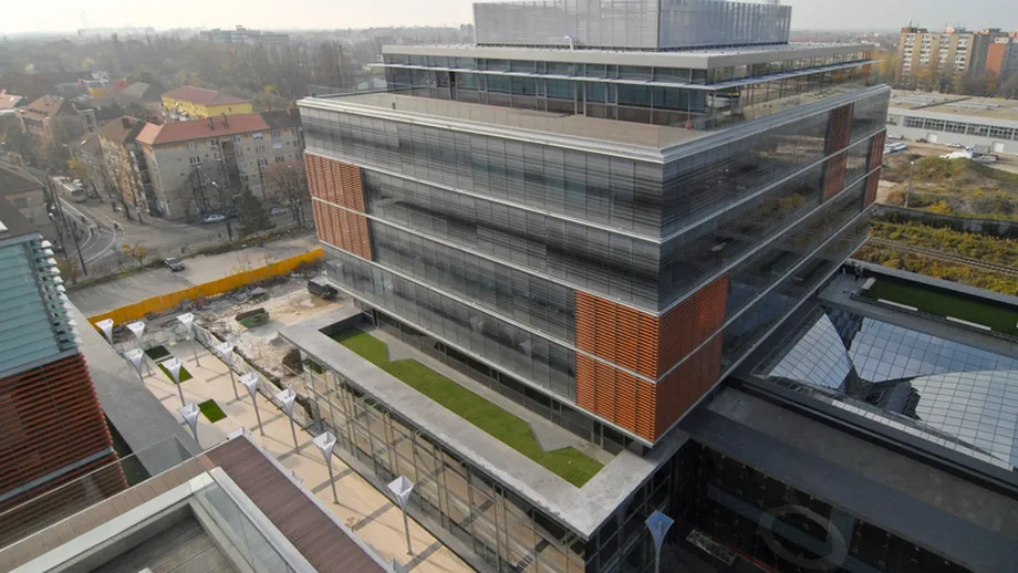 Doua noi contracte de inchiriere in City Business Centre Timisoara