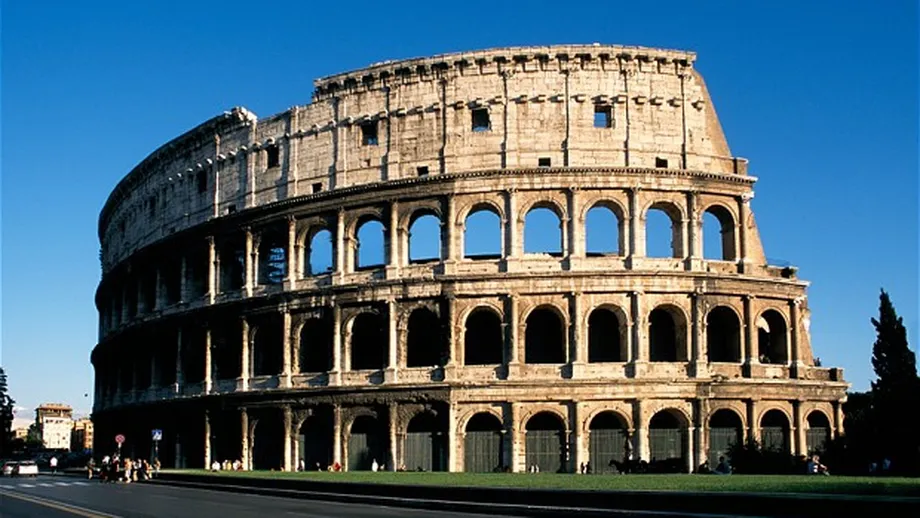 Roma interzice circulatia in centru, pentru a proteja monumentul sau simbol
