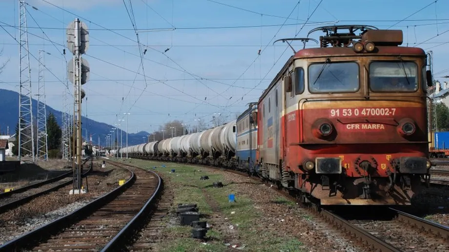Guvernul nu a amanat vanzarea CFR Marfa